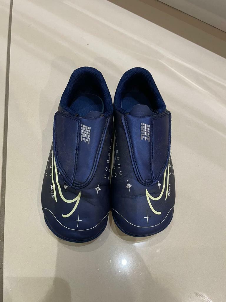 size 11.5 football boots